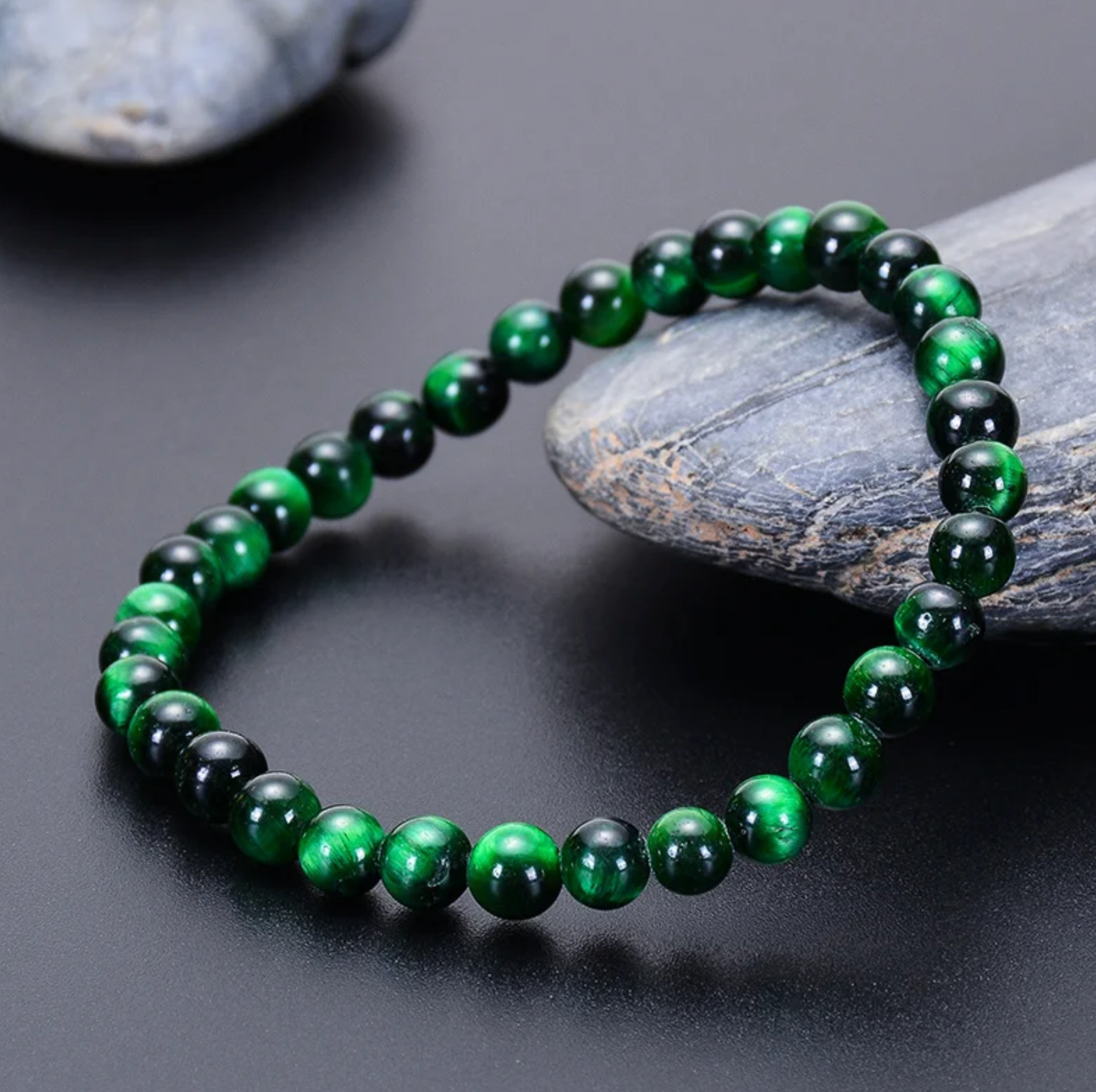 Bracelet Bouddhiste en Oeil de Tigre Vert