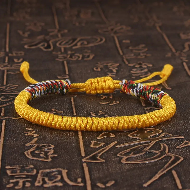 bracelet bouddhiste tibétain porte-bonheur jaune tissé main